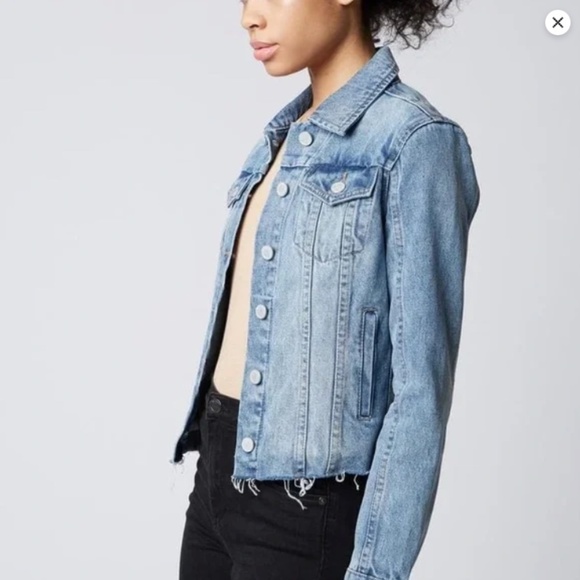 BLANKNYC Cropped Distressed Denim Jacket Light Wash Jean - Size XS - Picture 2 of 10